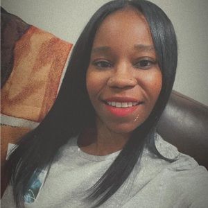 Meet your Posher, Jazmin